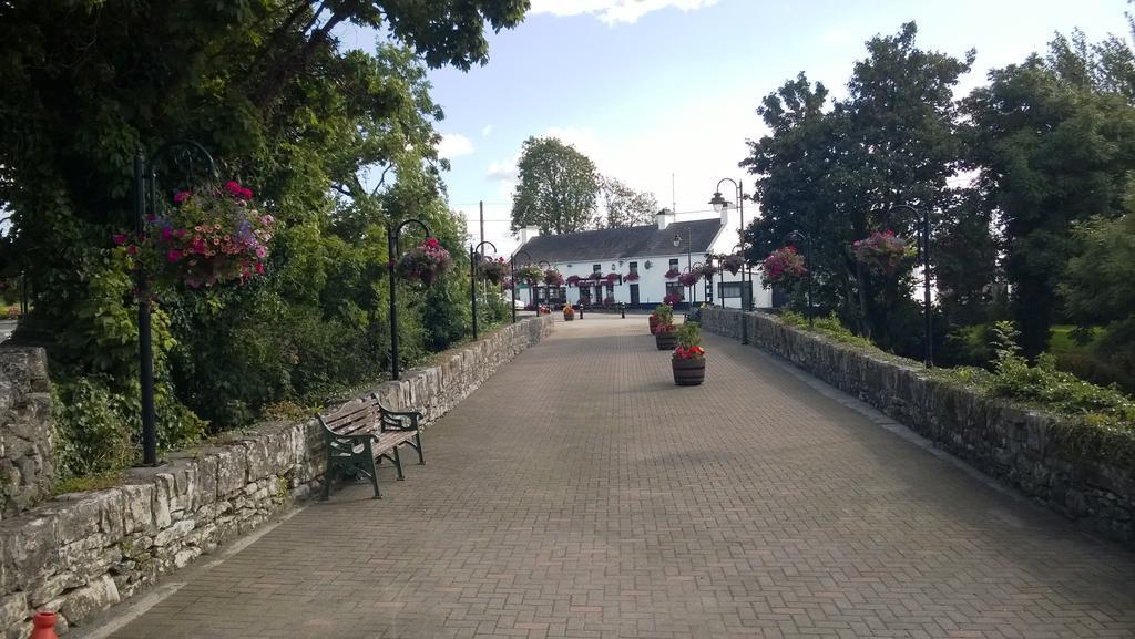 Doonard Manor B&B Craughwell Eksteriør bilde